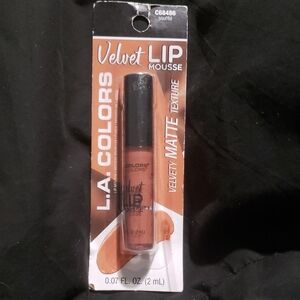 L.A. Colors Velvet Lip Mousse C68486 Souffle Matte .07oz New